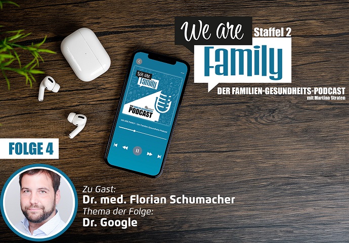 Auf einer Holzfläche steht ein Smartphone mit dem Cover des We-are-family-Podcasts